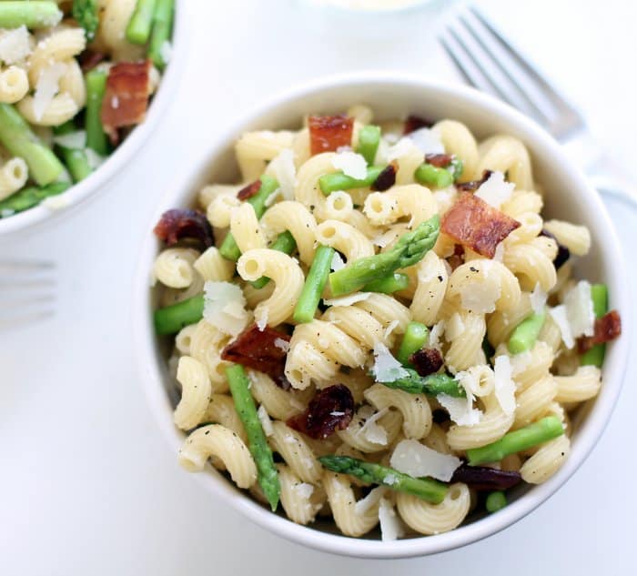 Corkscrew Pasta with Asparagus and Crispy Bacon