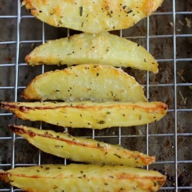 oven fries on a wire rack