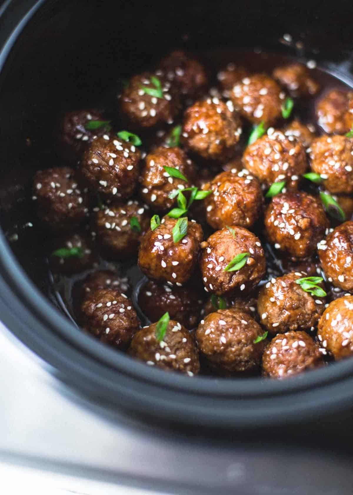 meatballs in a slow cooker