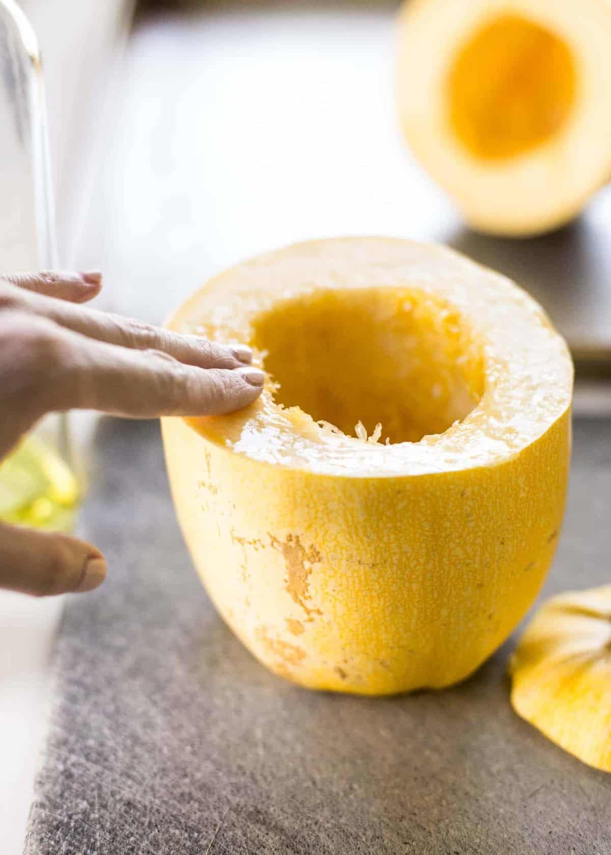 How to Cook Spaghetti Squash