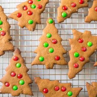 Crisp Gingerbread Cookies