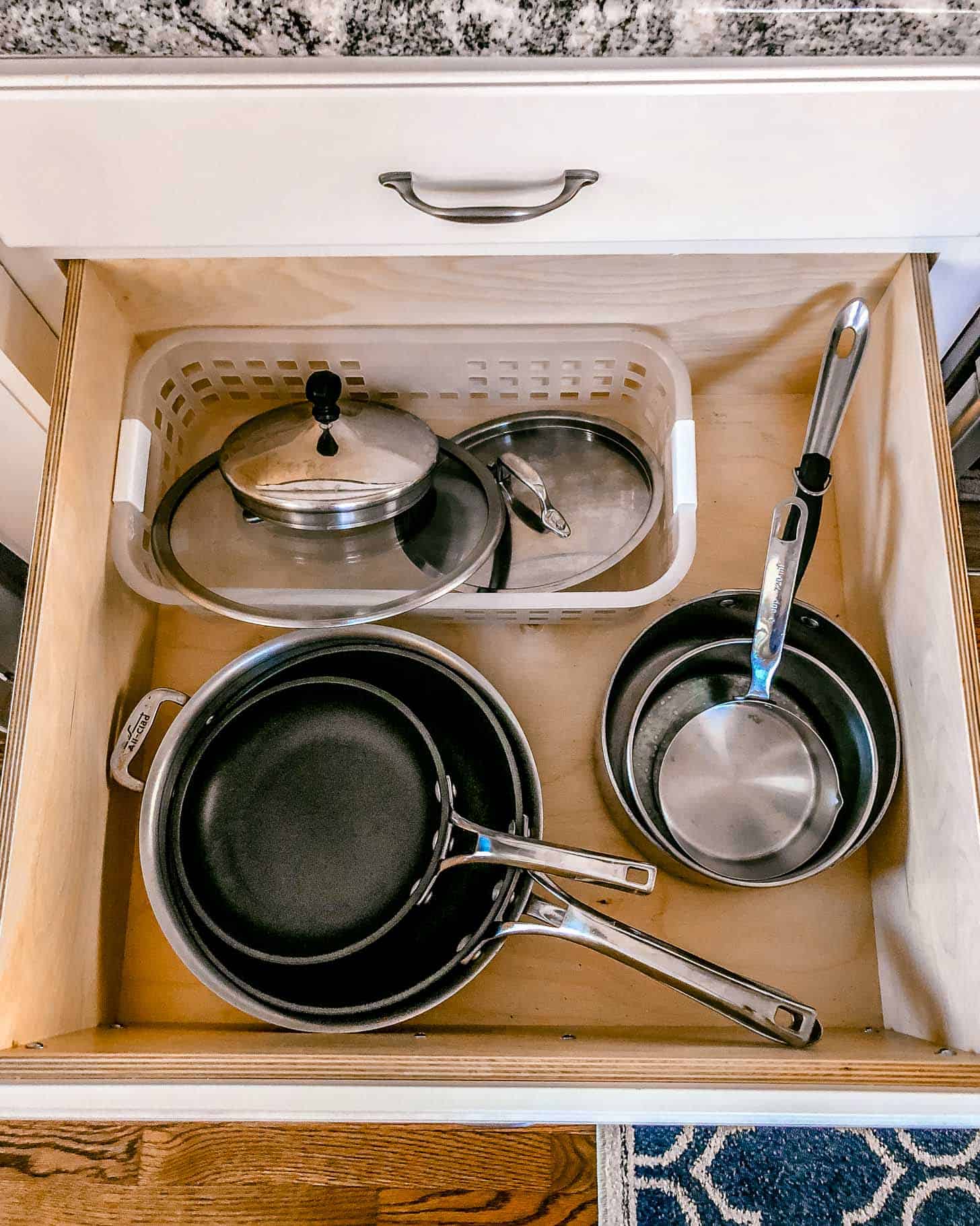 How to Organize a Small Kitchen