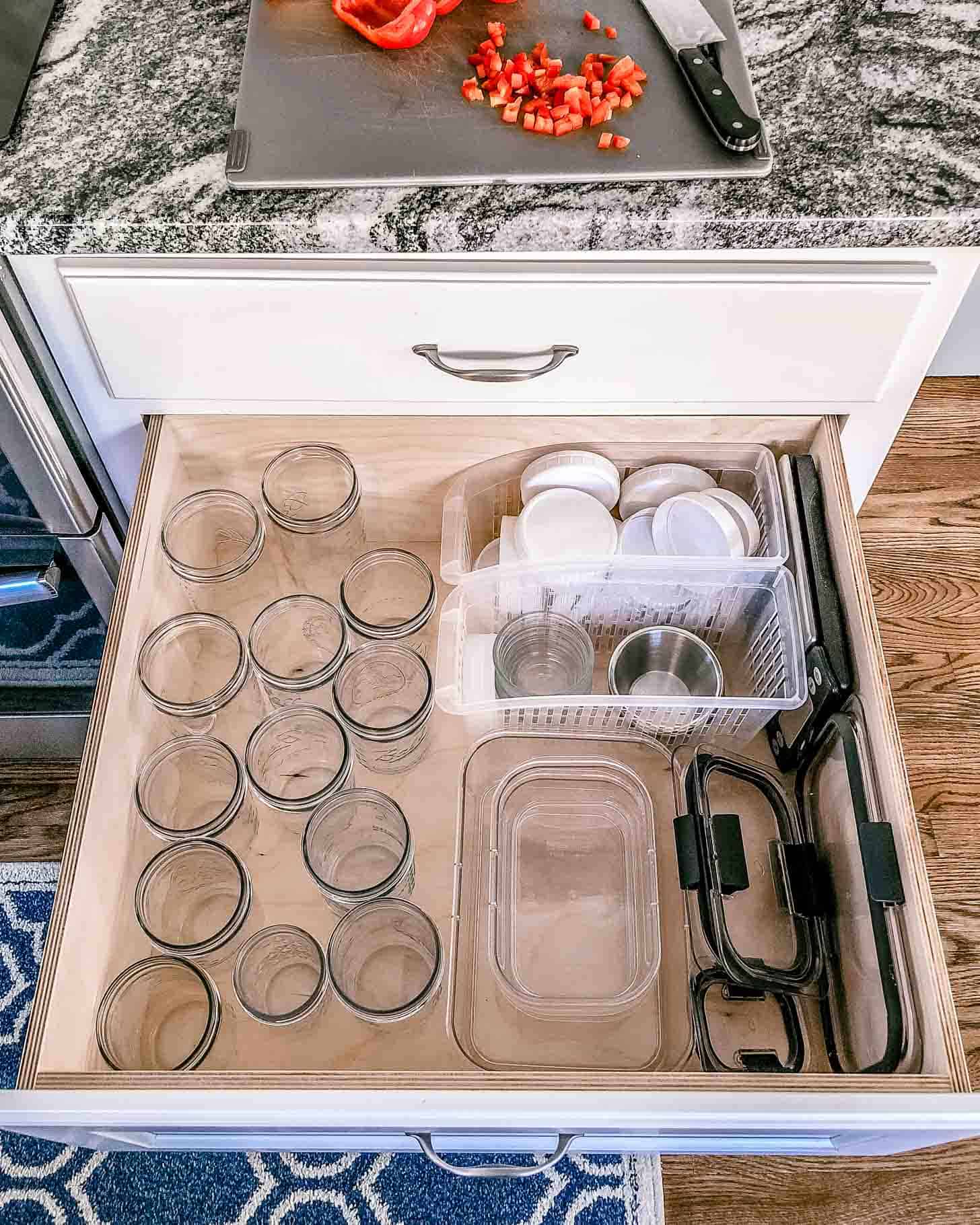 How to Organize a Small Kitchen