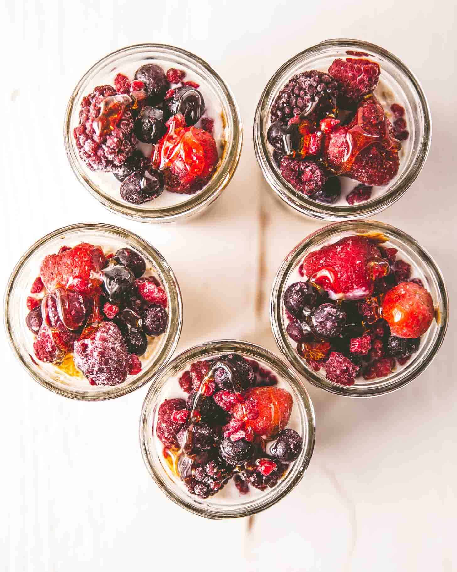 Overnight Oatmeal Jars, 3 ways - Family Food on the Table