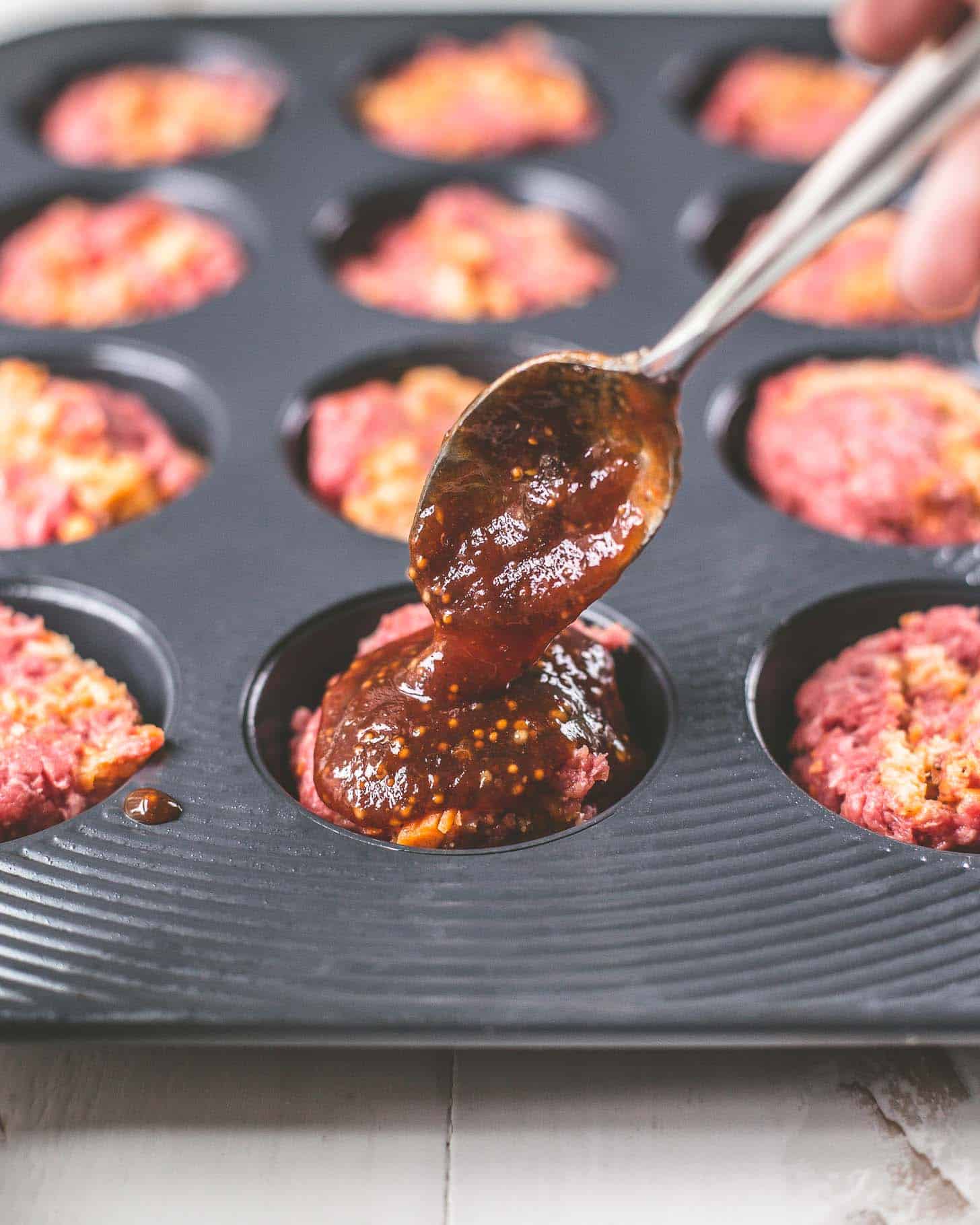 making meatloaf in a muffin tin