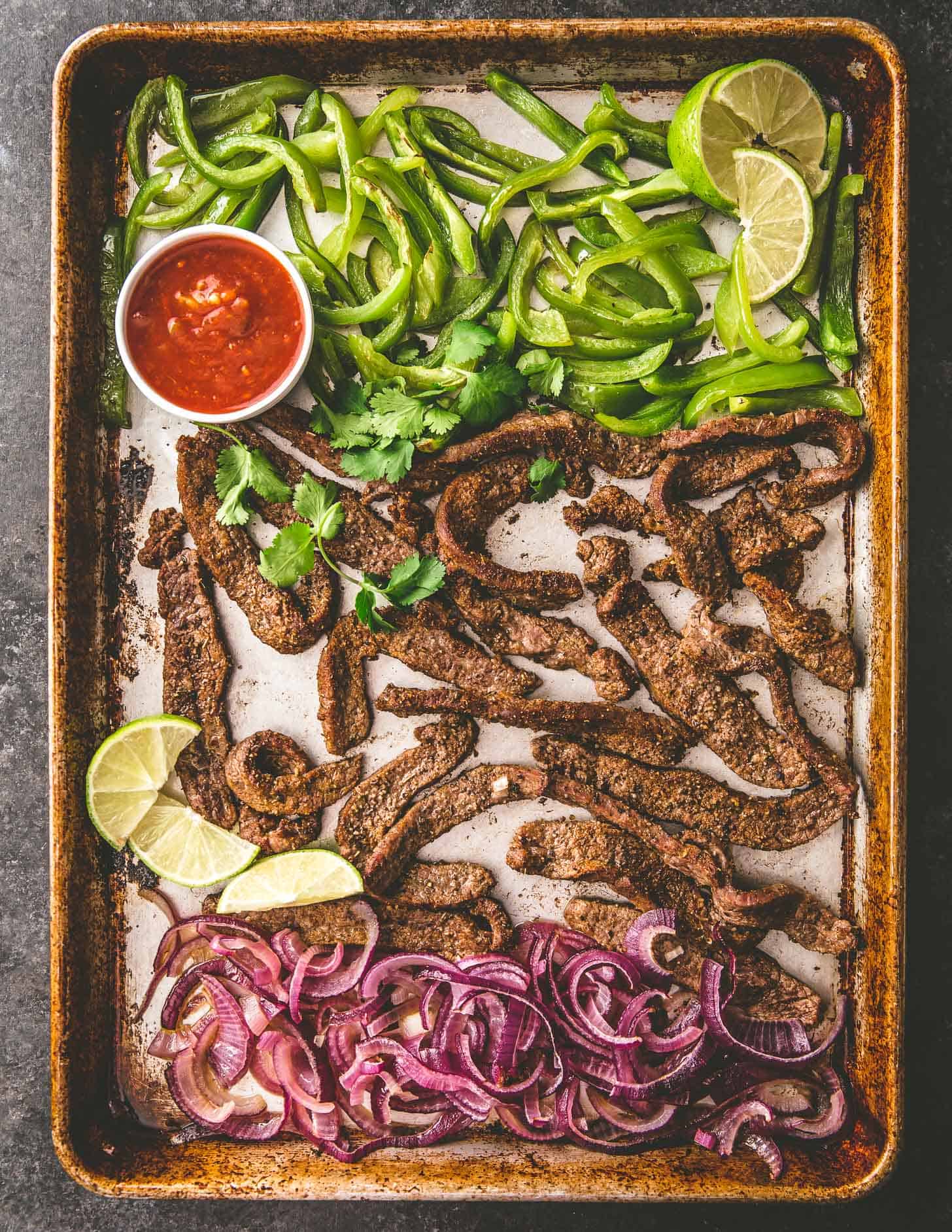 sheet pan steak fajitas