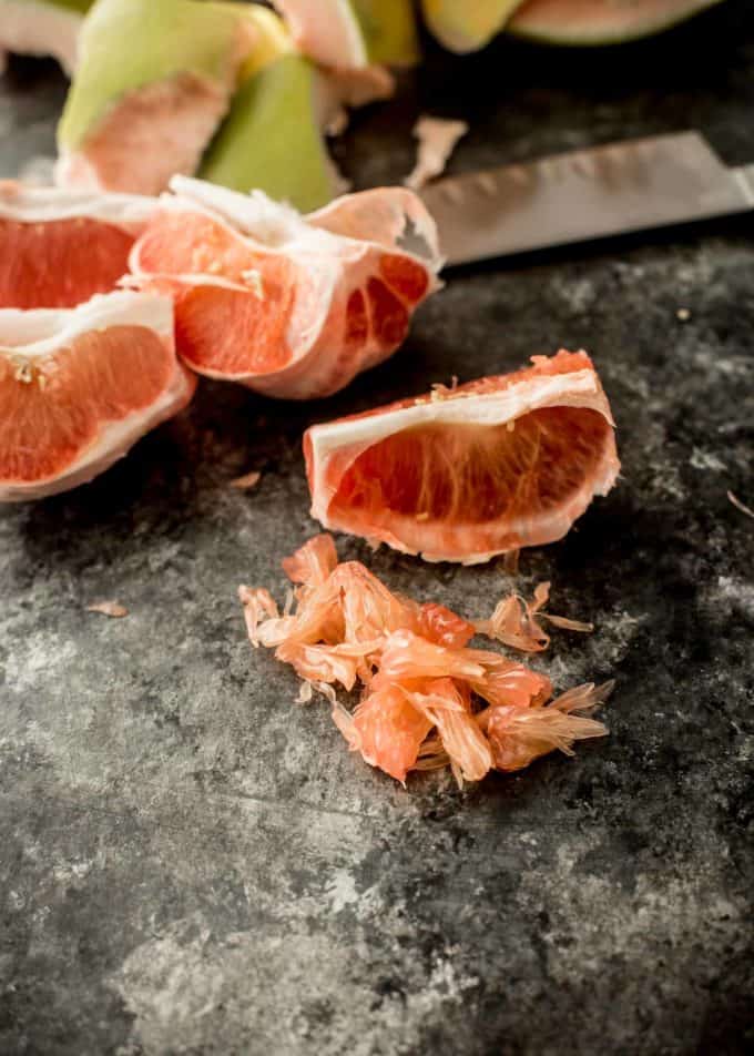 how to peel a pomelo