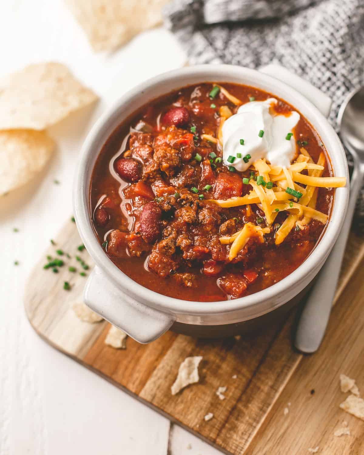 beef chili in a slow cooker