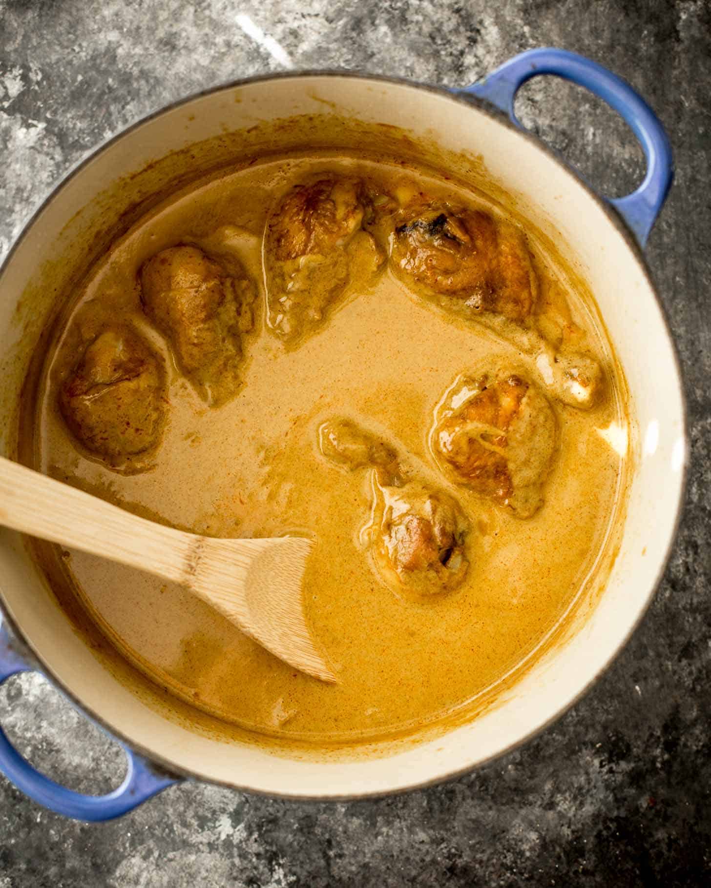 chicken legs in curry paste
