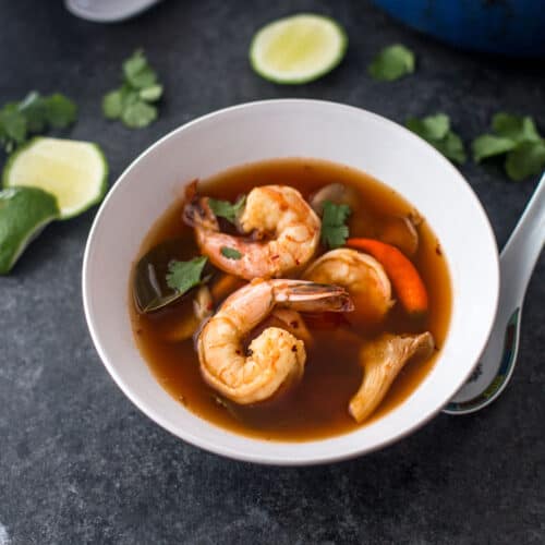 thai tom yum soup