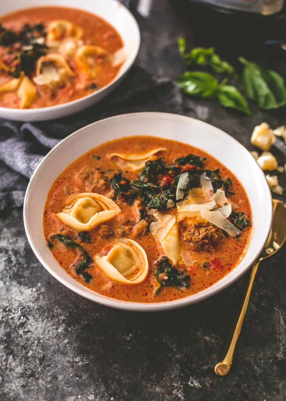 Creamy Tortellini Soup with Tomatoes and Kale {Slow Cooker, Instant Pot ...