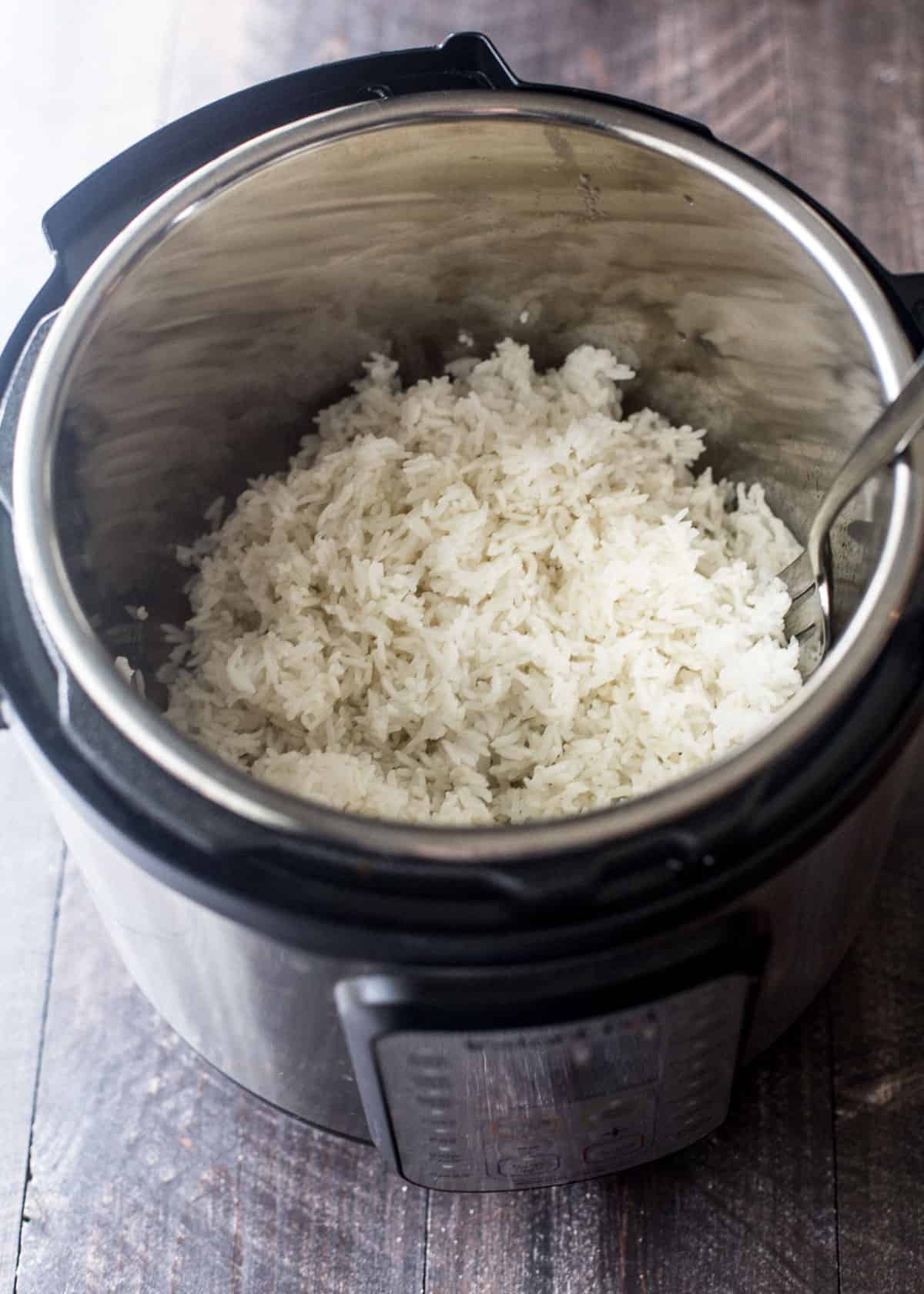 overhead image of cooked rice in the instant pot