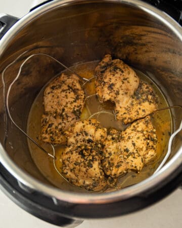 Instant Pot Garlic-Herb Chicken Thighs